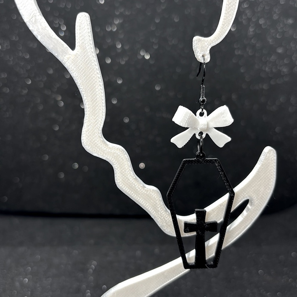 The Voodoo Vibe Earrings - Picture 3 of 4